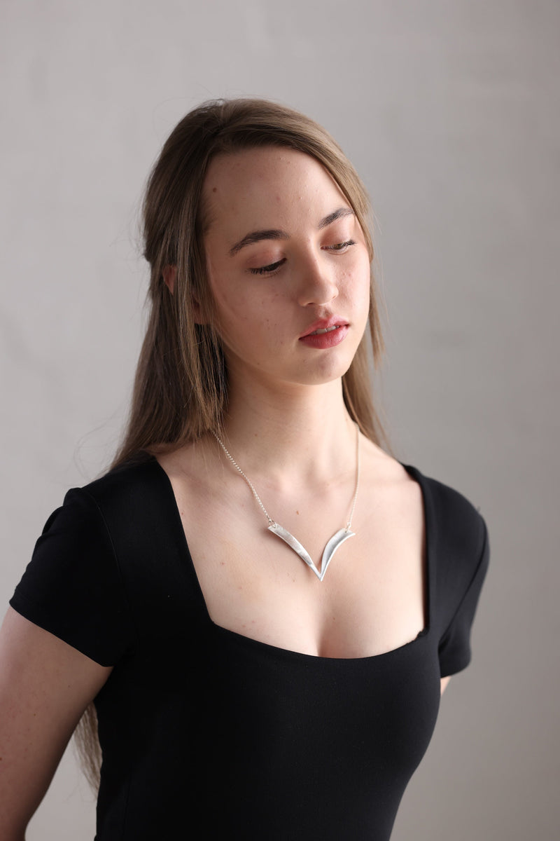 Necklaces & pendants